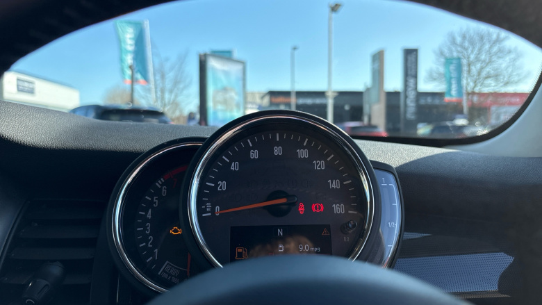 MINI Hatchback 1.5 Cooper II 3dr Petrol Hatchback